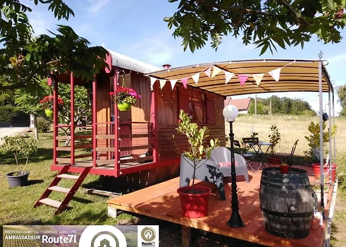 La Roulotte D\'Elicie Proche Du Parc Le Pal